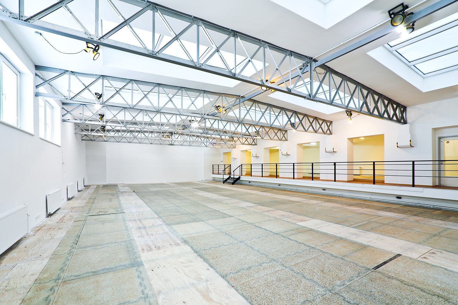 Loft mit Stahlträgern