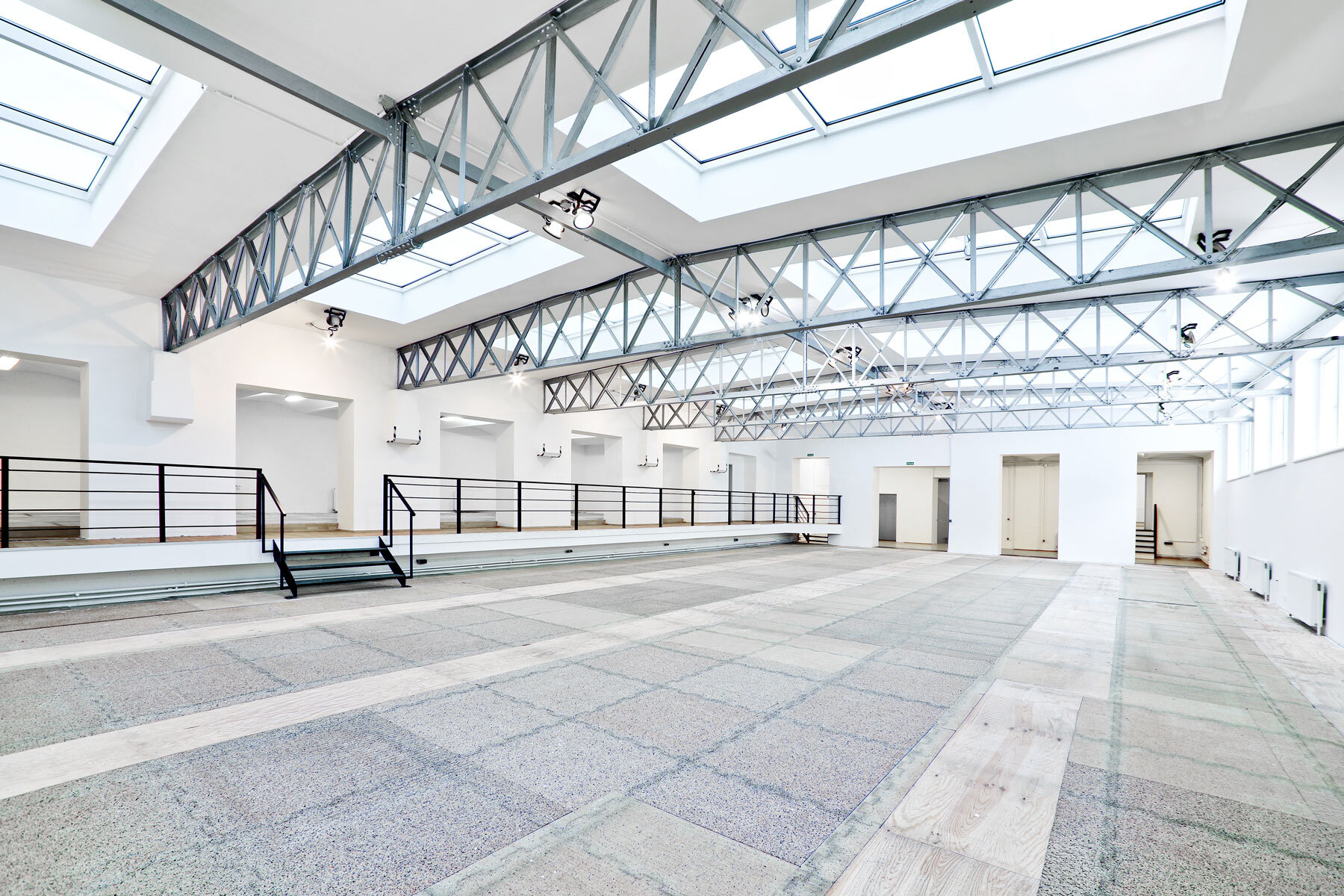 Raumansicht mit Galerie